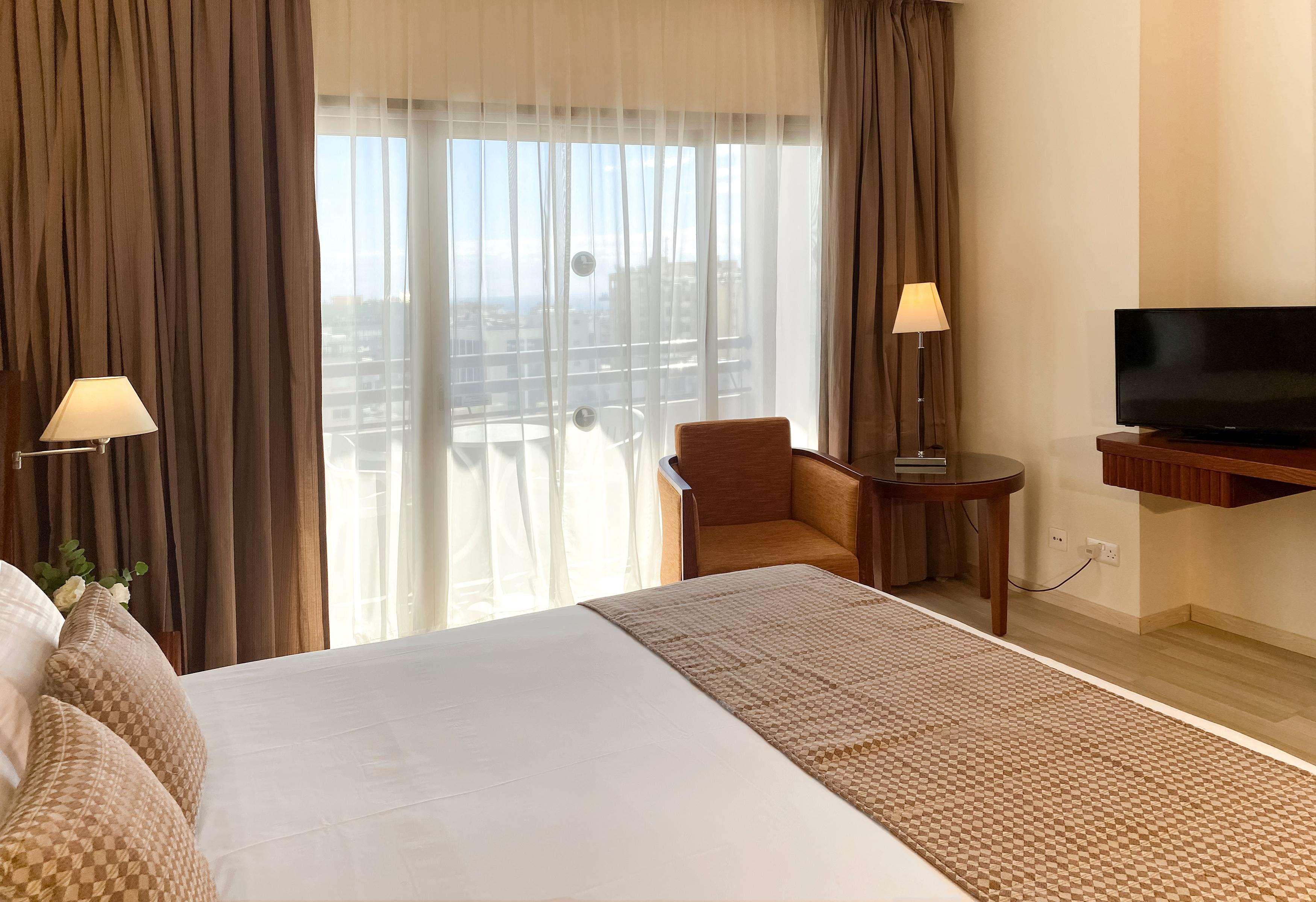 Ajax Hotel Limassol Ngoại thất bức ảnh