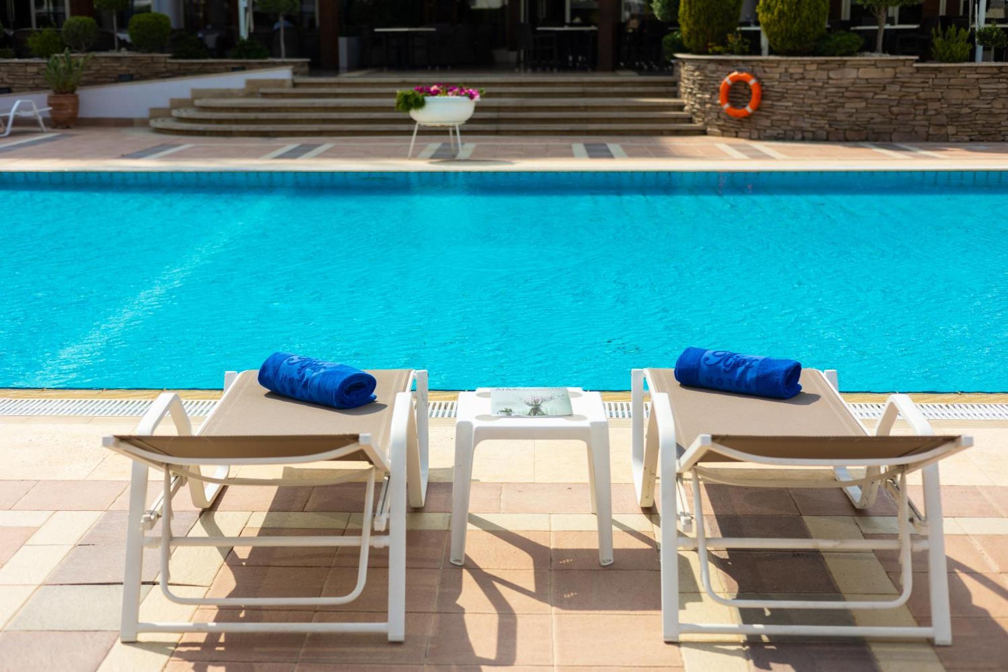 Ajax Hotel Limassol Ngoại thất bức ảnh